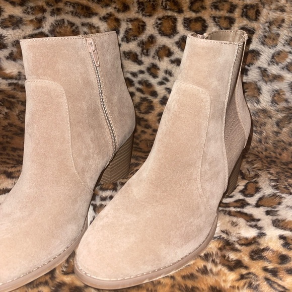 Universal Threads boot - Picture 4 of 8